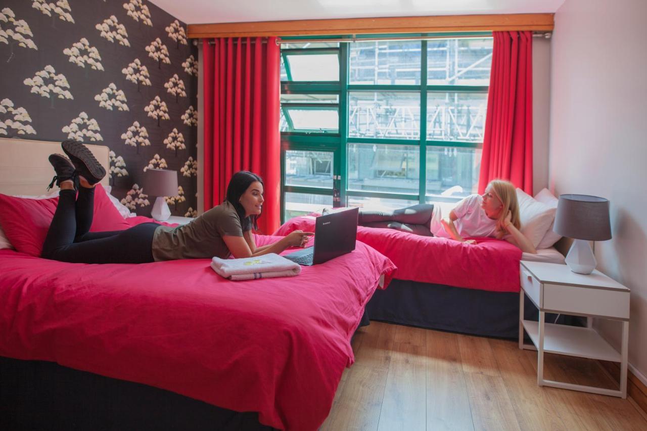 Chambre Lits Jumeaux avec Salle de Bains Privative