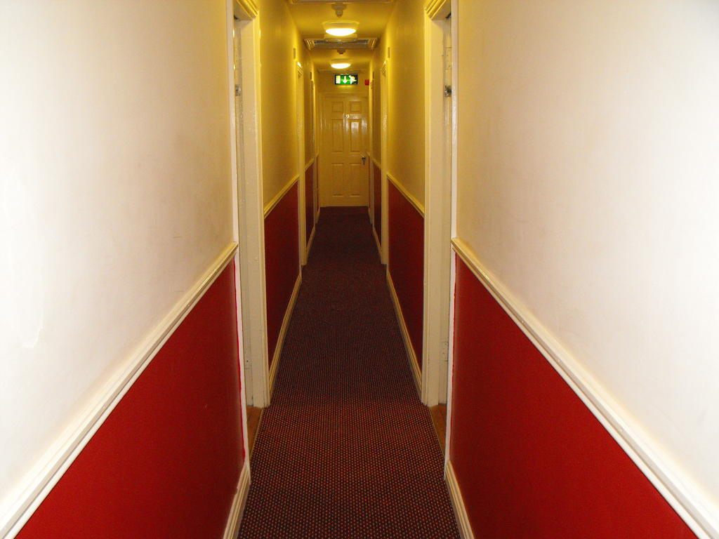 Chambre Simple avec Salle de Bains Commune
