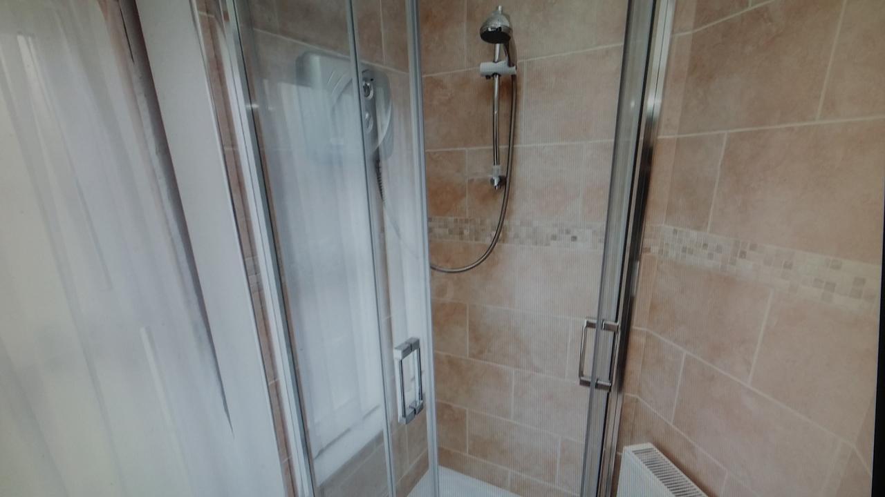 Chambre Familiale avec Salle de Bains Privative