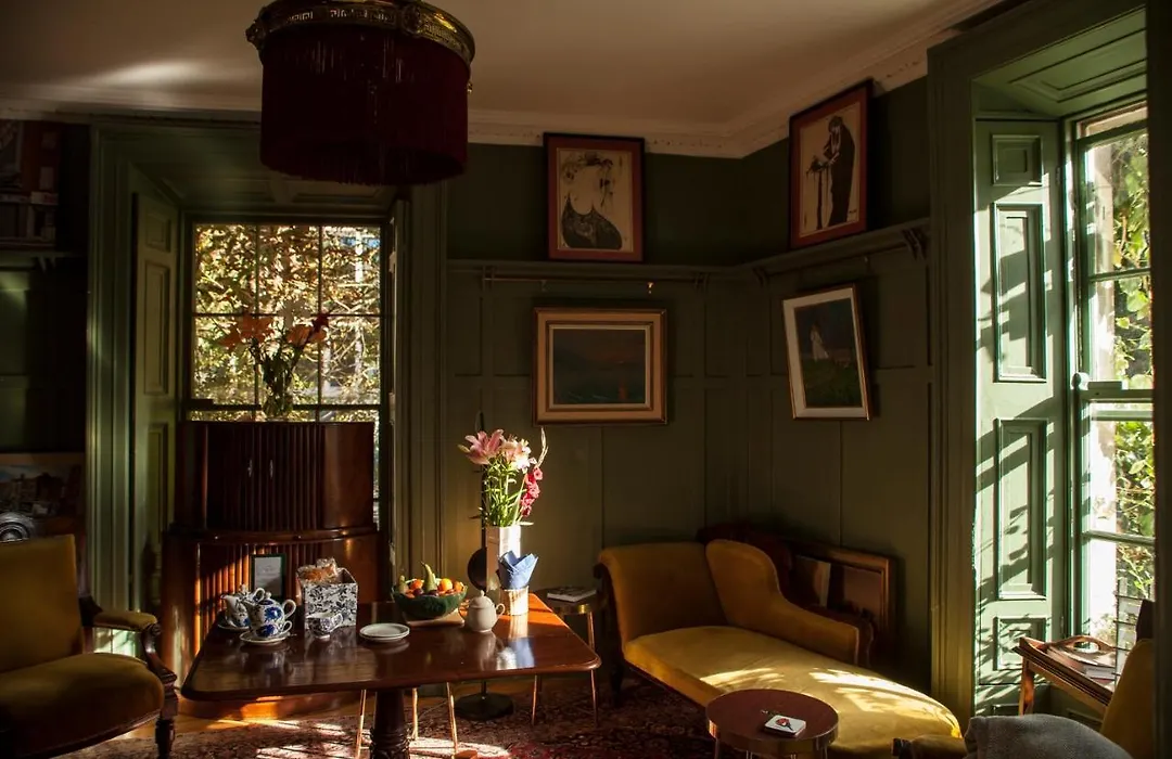 The Historical Harcourt Suites-1