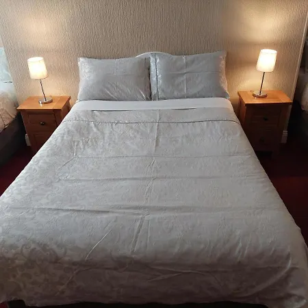 Parkway Guesthouse-3