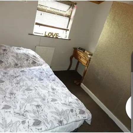 Double Bedroom In Home-3