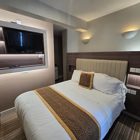 Double Bedroom Studios-2