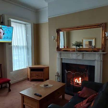 Parkway Guesthouse-2