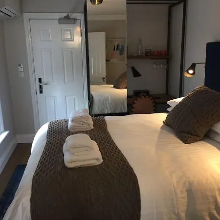 Pembroke Hall-2