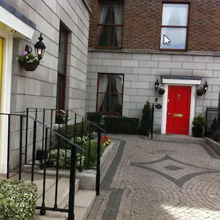 The Leeson Lodge-2